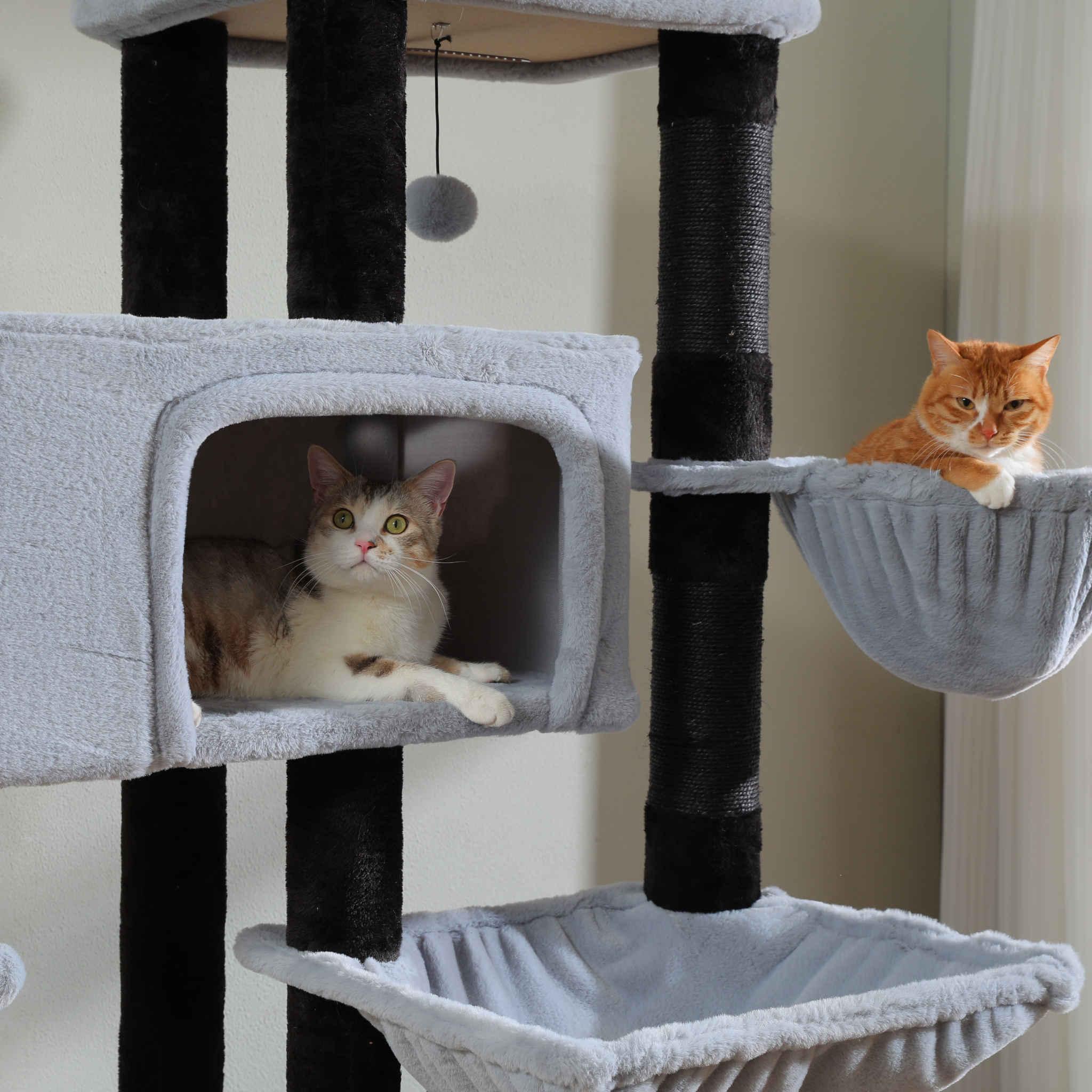 KittyKingdom XXL – Großer Kratzbaum 9